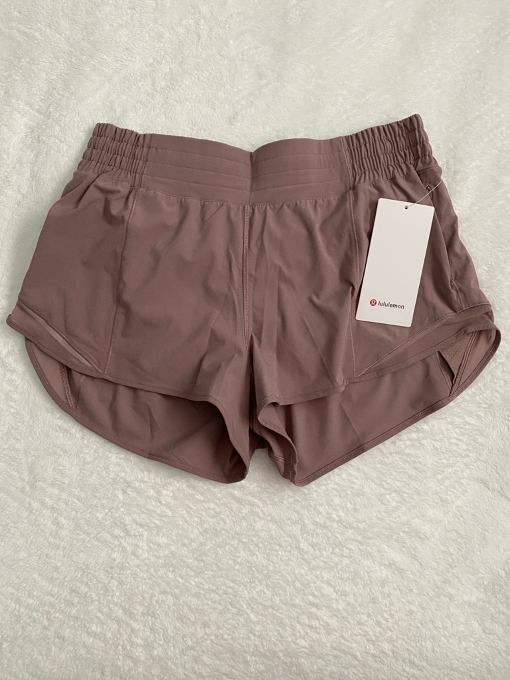 Lululemon - Hotty Hot High Rise Short 2.5” - Size 12 - NWT